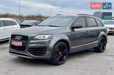 Внедорожник / Кроссовер Audi Q7 2015 в 