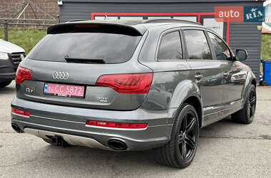 Внедорожник / Кроссовер Audi Q7 2015 в 