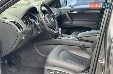 Внедорожник / Кроссовер Audi Q7 2015 в 