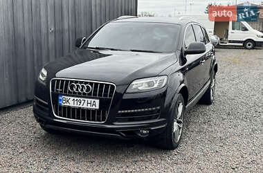 Внедорожник / Кроссовер Audi Q7 2013 в 