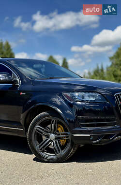Внедорожник / Кроссовер Audi Q7 2012 в 