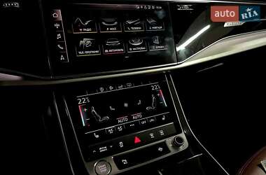 Внедорожник / Кроссовер Audi Q7 2020 в 