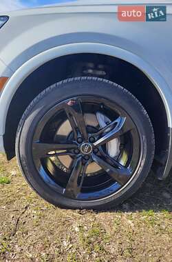 Внедорожник / Кроссовер Audi Q7 2019 в 