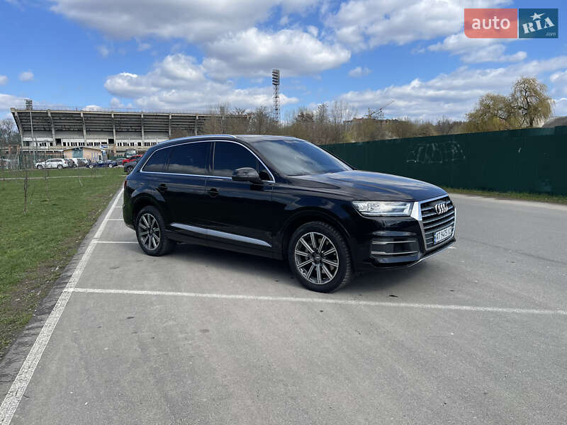 Позашляховик / Кросовер Audi Q7 2016 в Івано-Франківську