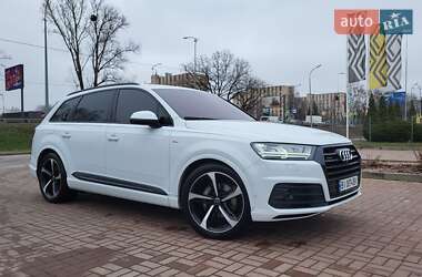 Внедорожник / Кроссовер Audi Q7 2016 в Полтаве