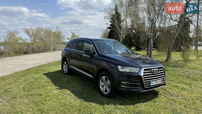 Позашляховик / Кросовер Audi Q7 2016 в Дніпрі