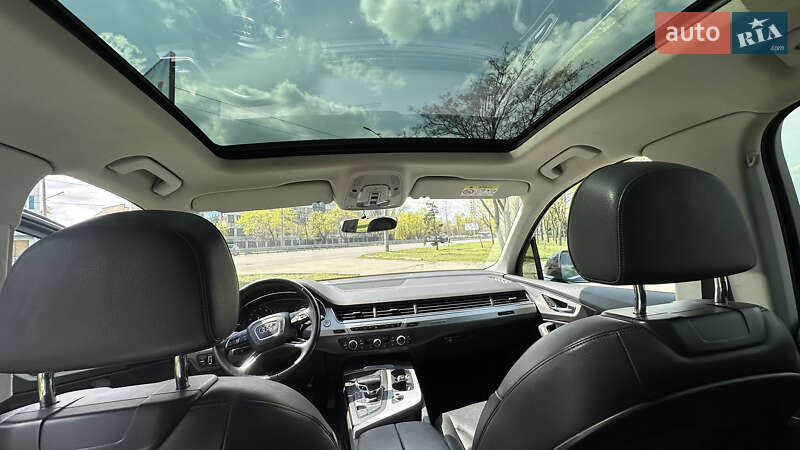 Позашляховик / Кросовер Audi Q7 2016 в Дніпрі