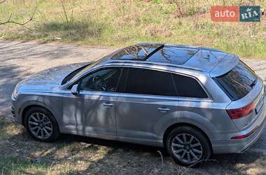 Внедорожник / Кроссовер Audi Q7 2018 в 
