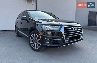 Позашляховик / Кросовер Audi Q7 2017 в 