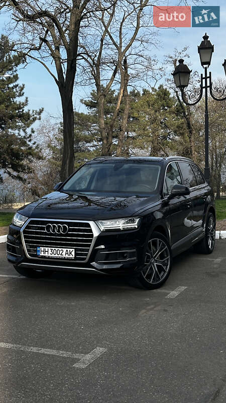 Внедорожник / Кроссовер Audi Q7 2019 в 