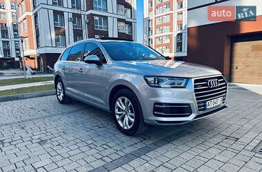 Внедорожник / Кроссовер Audi Q7 2016 в 