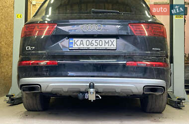 Внедорожник / Кроссовер Audi Q7 2016 в Киеве