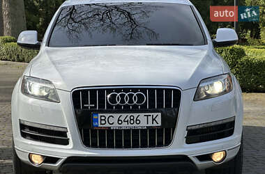 Внедорожник / Кроссовер Audi Q7 2012 в 