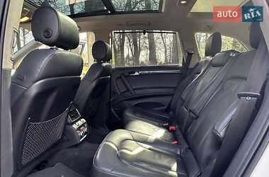Внедорожник / Кроссовер Audi Q7 2012 в 