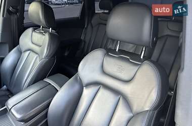 Позашляховик / Кросовер Audi Q7 2015 в 
