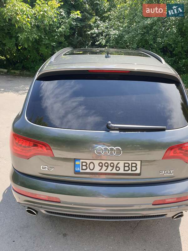 Внедорожник / Кроссовер Audi Q7 2015 в Тернополе