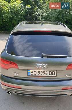 Внедорожник / Кроссовер Audi Q7 2015 в 