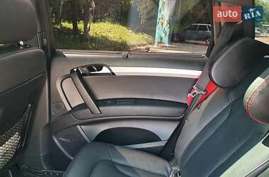 Внедорожник / Кроссовер Audi Q7 2015 в 