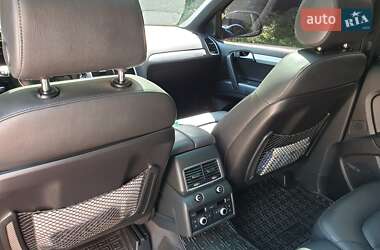 Внедорожник / Кроссовер Audi Q7 2015 в 