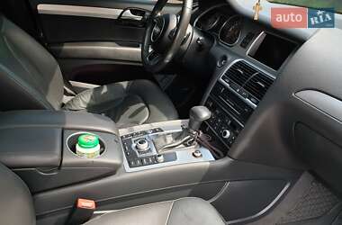 Внедорожник / Кроссовер Audi Q7 2015 в 