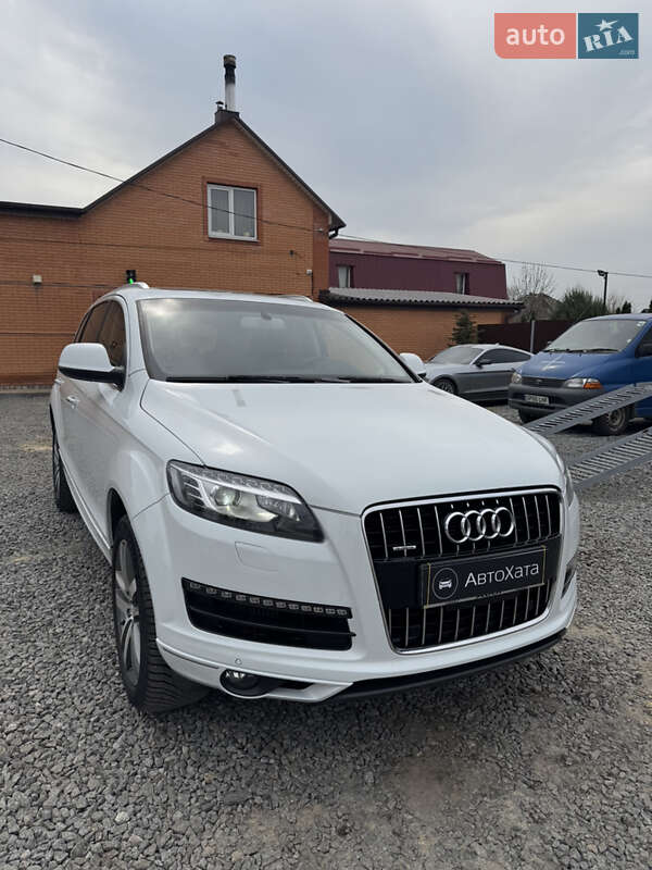 Внедорожник / Кроссовер Audi Q7 2015 в Дергачах