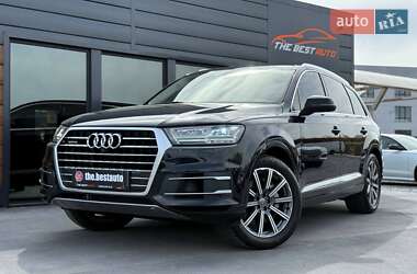Позашляховик / Кросовер Audi Q7 2017 в 