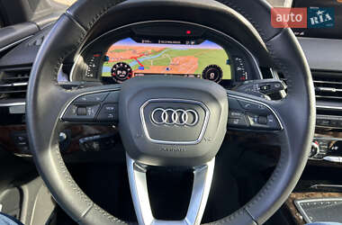 Внедорожник / Кроссовер Audi Q7 2018 в 