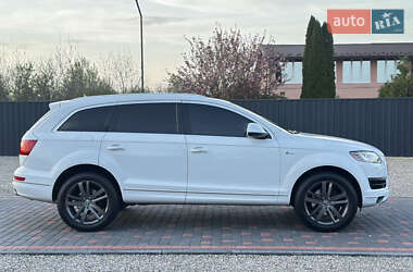 Внедорожник / Кроссовер Audi Q7 2013 в 
