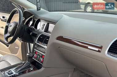 Внедорожник / Кроссовер Audi Q7 2013 в 