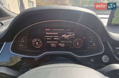 Позашляховик / Кросовер Audi Q7 2017 в 