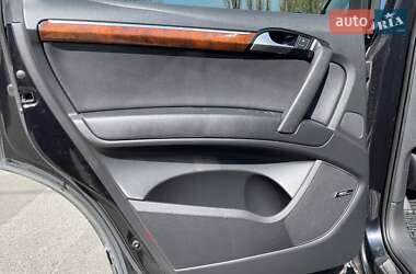 Внедорожник / Кроссовер Audi Q7 2013 в 