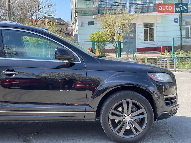 Позашляховик / Кросовер Audi Q7 2013 в Києві