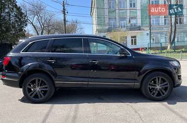 Внедорожник / Кроссовер Audi Q7 2013 в 