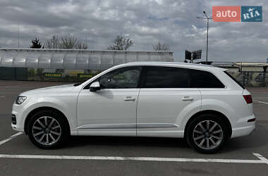 Внедорожник / Кроссовер Audi Q7 2017 в 