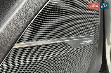Внедорожник / Кроссовер Audi Q7 2015 в 