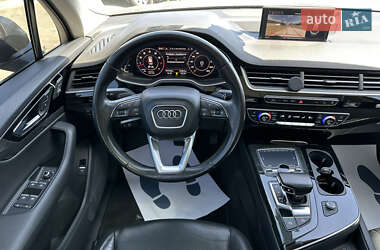 Позашляховик / Кросовер Audi Q7 2016 в 