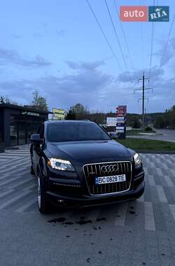 Внедорожник / Кроссовер Audi Q7 2012 в 