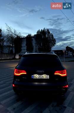 Внедорожник / Кроссовер Audi Q7 2012 в 