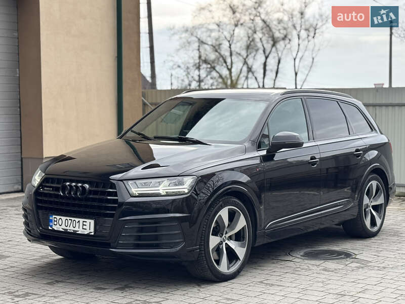 Внедорожник / Кроссовер Audi Q7 2015 в Тернополе
