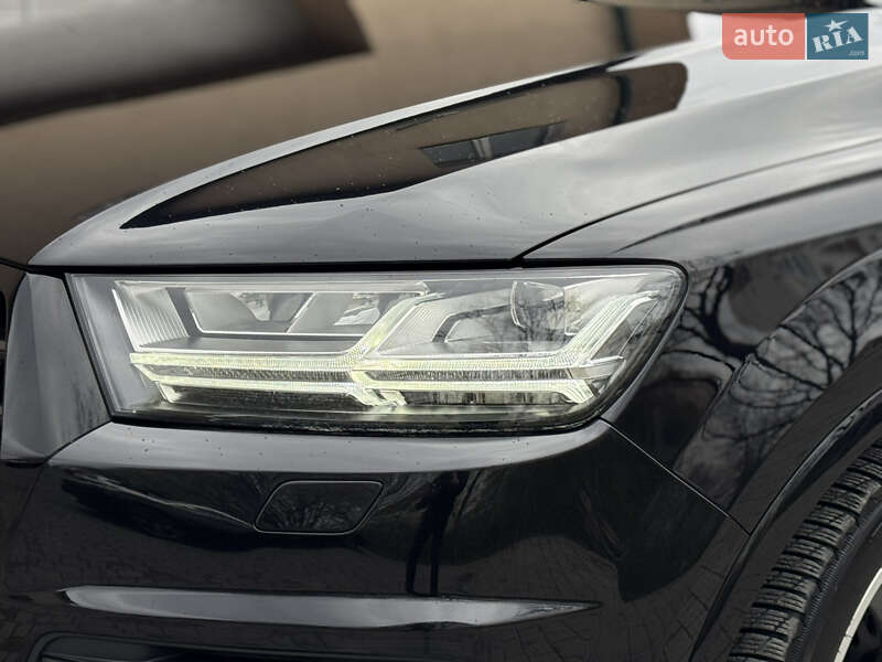 Внедорожник / Кроссовер Audi Q7 2015 в Тернополе