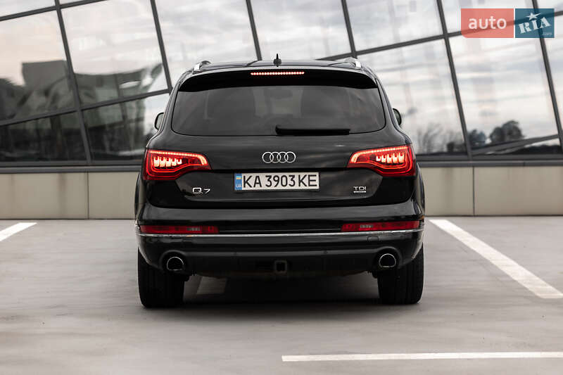 Внедорожник / Кроссовер Audi Q7 2013 в Киеве