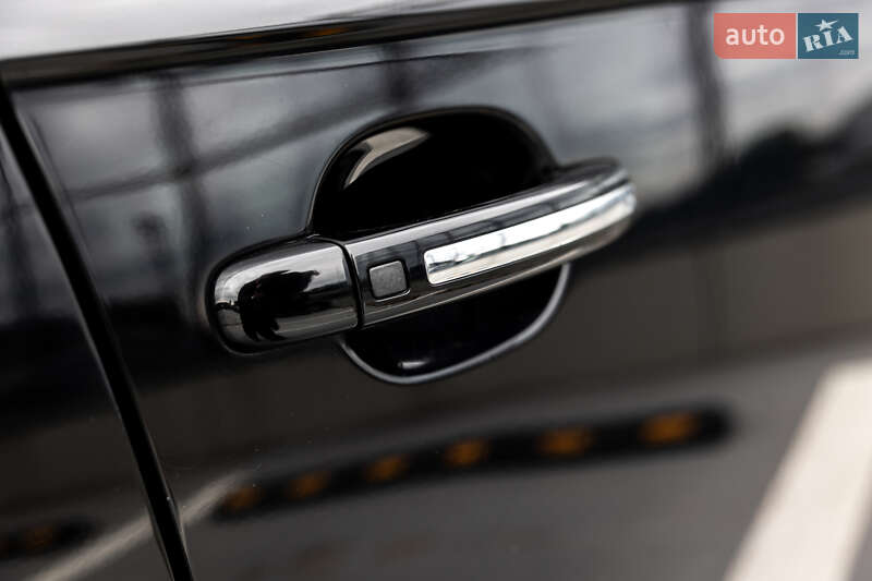 Внедорожник / Кроссовер Audi Q7 2013 в Киеве