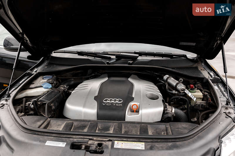 Внедорожник / Кроссовер Audi Q7 2013 в Киеве