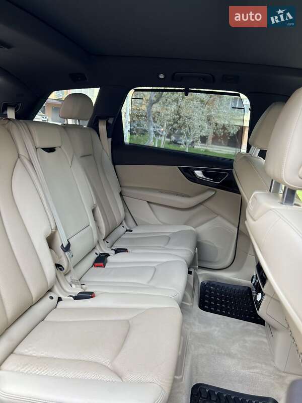Внедорожник / Кроссовер Audi Q7 2016 в Ивано-Франковске