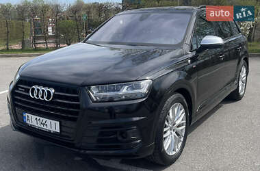 Позашляховик / Кросовер Audi Q7 2015 в 