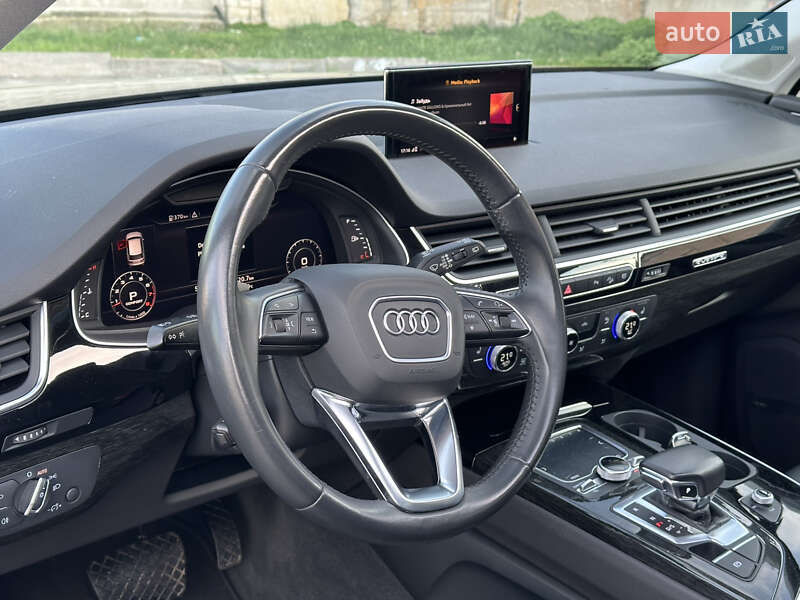 Внедорожник / Кроссовер Audi Q7 2019 в Киеве