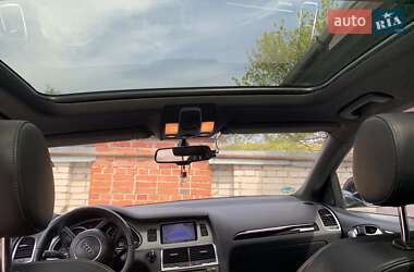 Внедорожник / Кроссовер Audi Q7 2011 в 