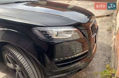 Внедорожник / Кроссовер Audi Q7 2011 в 