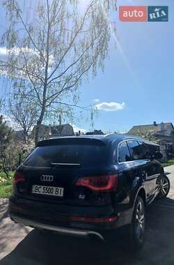 Внедорожник / Кроссовер Audi Q7 2012 в 