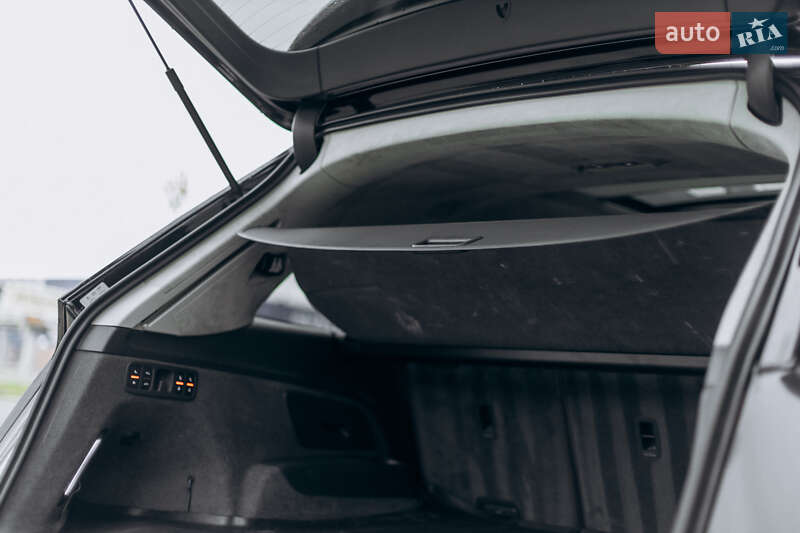 Внедорожник / Кроссовер Audi Q7 2016 в Луцке